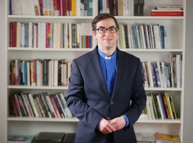 Sacked chaplain seeks judicial review into CofE’s handling of his case