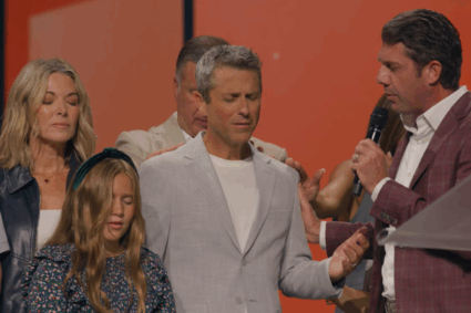 Gateway Church officially turns page on Robert Morris with installation of Daniel Floyd